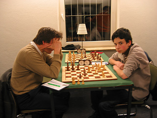 Udo Figger (links) vs Daniel Maiorov (rechts)