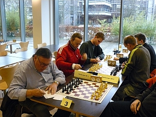2. Runde. Von links nach rechts: Hans-J&uuml;rgen, Christoph, Helge.