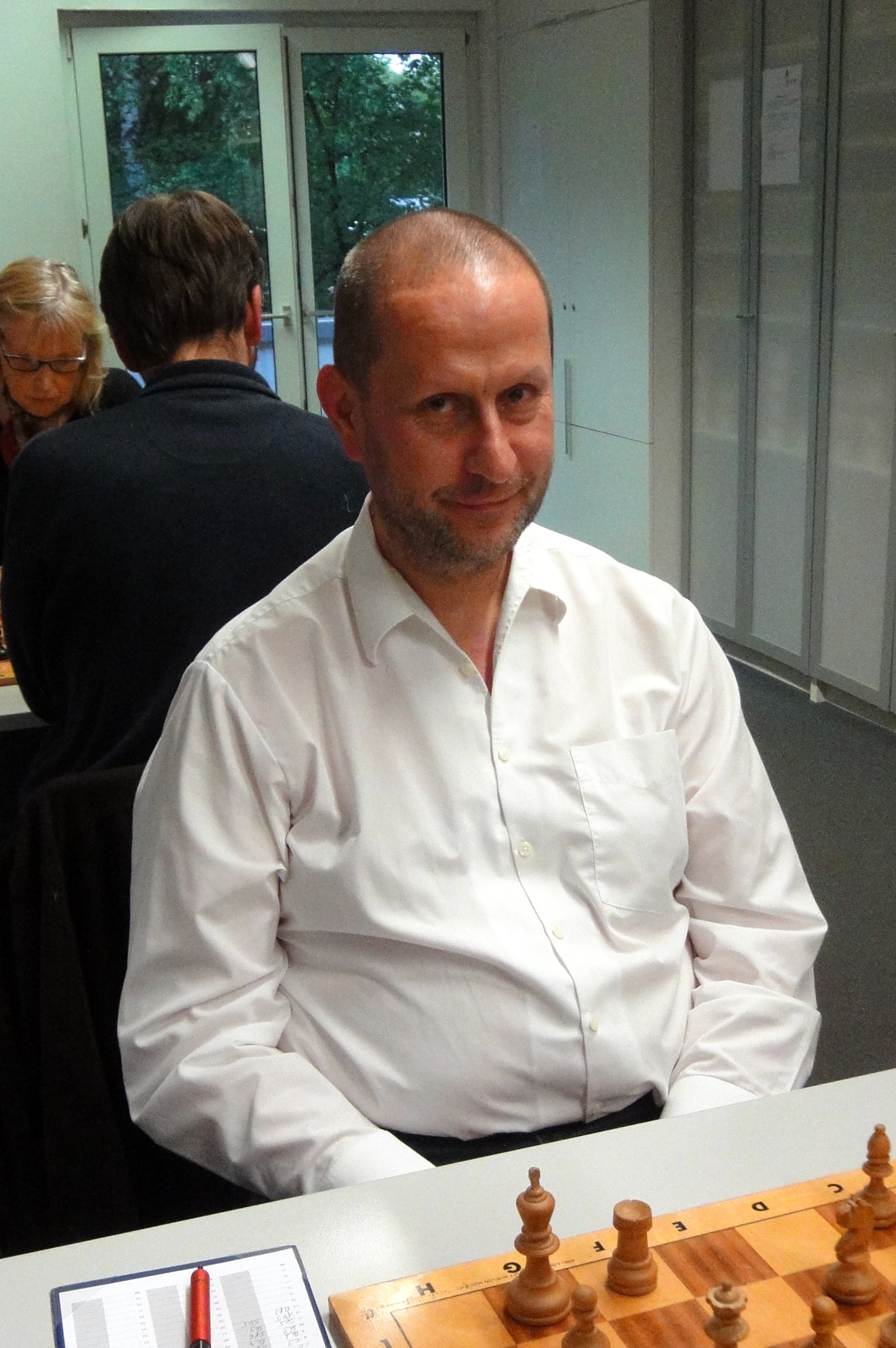 Dr.
Hanns Schulz-Mirbach
